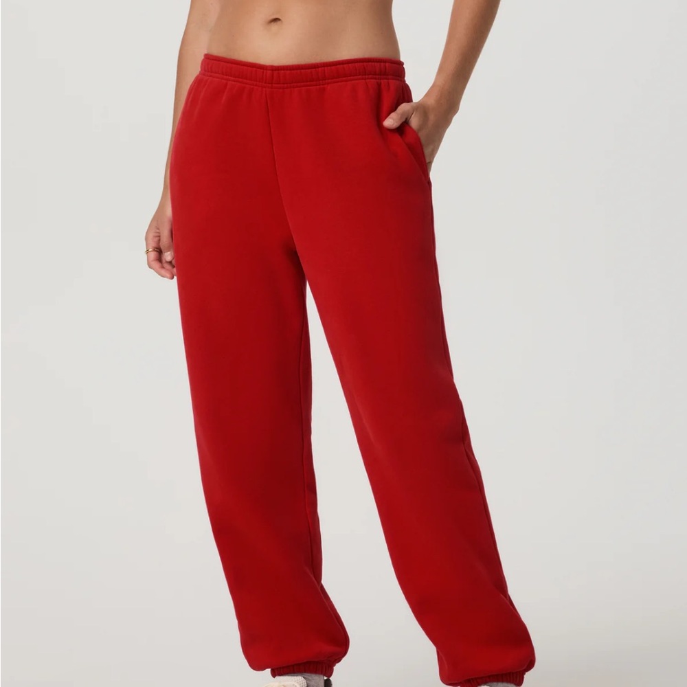 Vuori Women's Vibrant Red Joggers